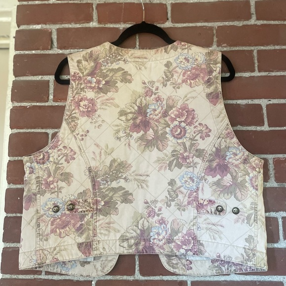 90s floral quilted floral vest - Picture 6 of 10